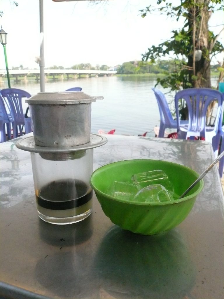 ベトナムスタイルのコーヒー、ベトナム・フエ市